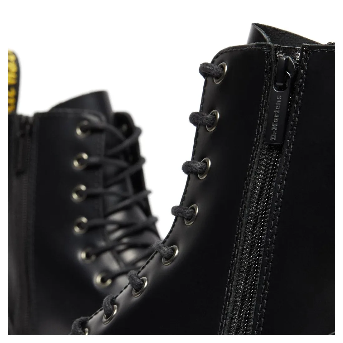 Anfibio platform Dr. Martens Jadon nero in pelle smooth