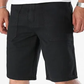 Pantaloncini neri di jeans larghi